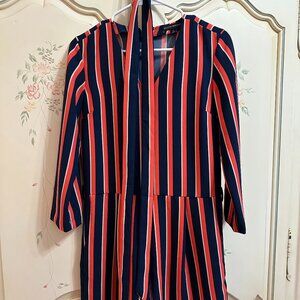 Banana Republic V-Neck & 3/4 Sleeve Romper
